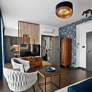 Apartament Near Sanktuarium Beautiful View And Free Parking, Kraków