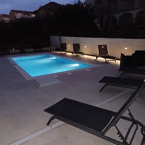 House Antonija, Relax By The Sea , Seget Vranjica Chorwacja