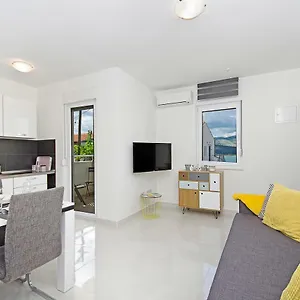 Irma , Trogir Chorwacja
